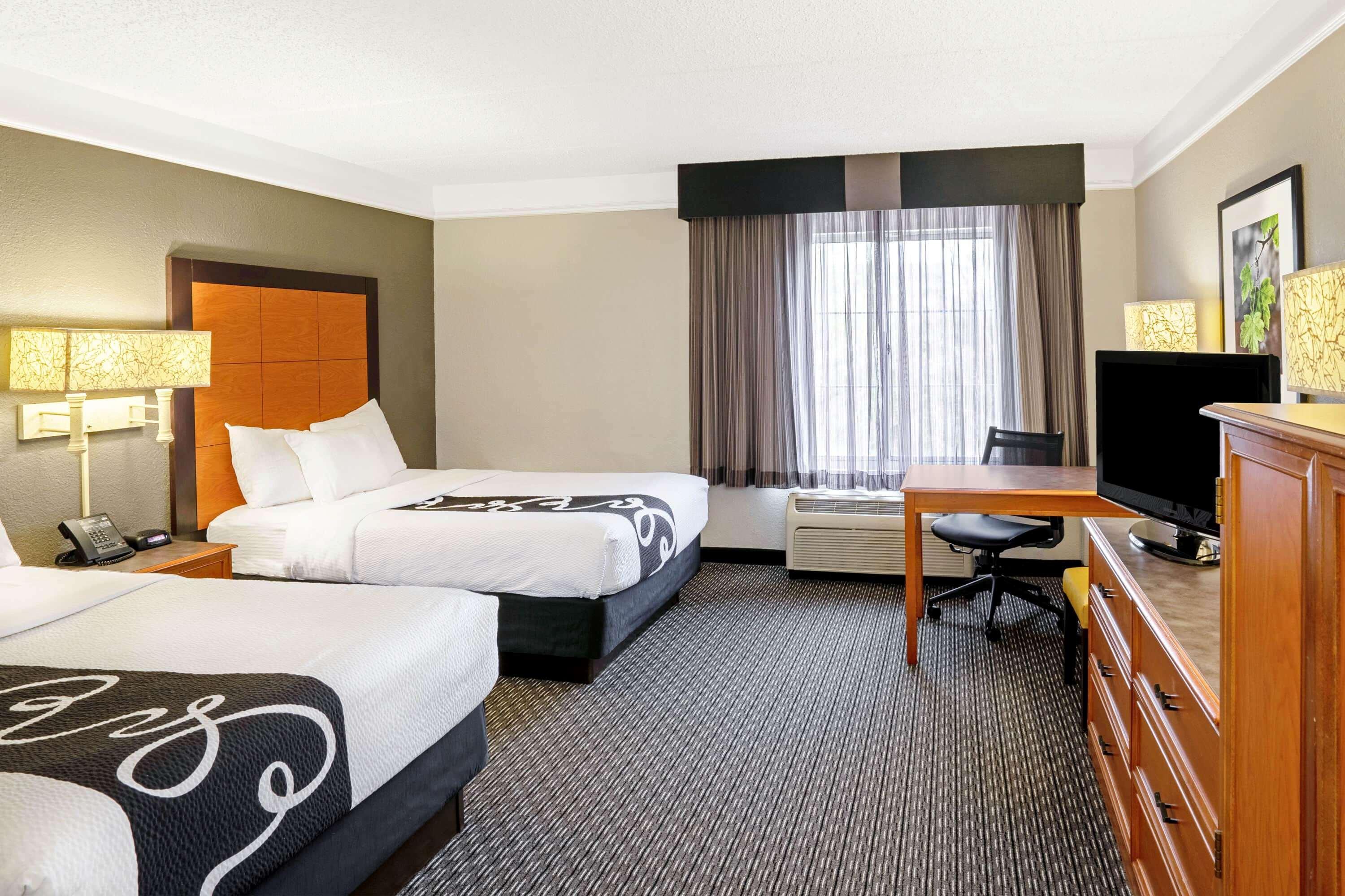 Отель La Quinta By Wyndham Houston West Park 10 Экстерьер фото