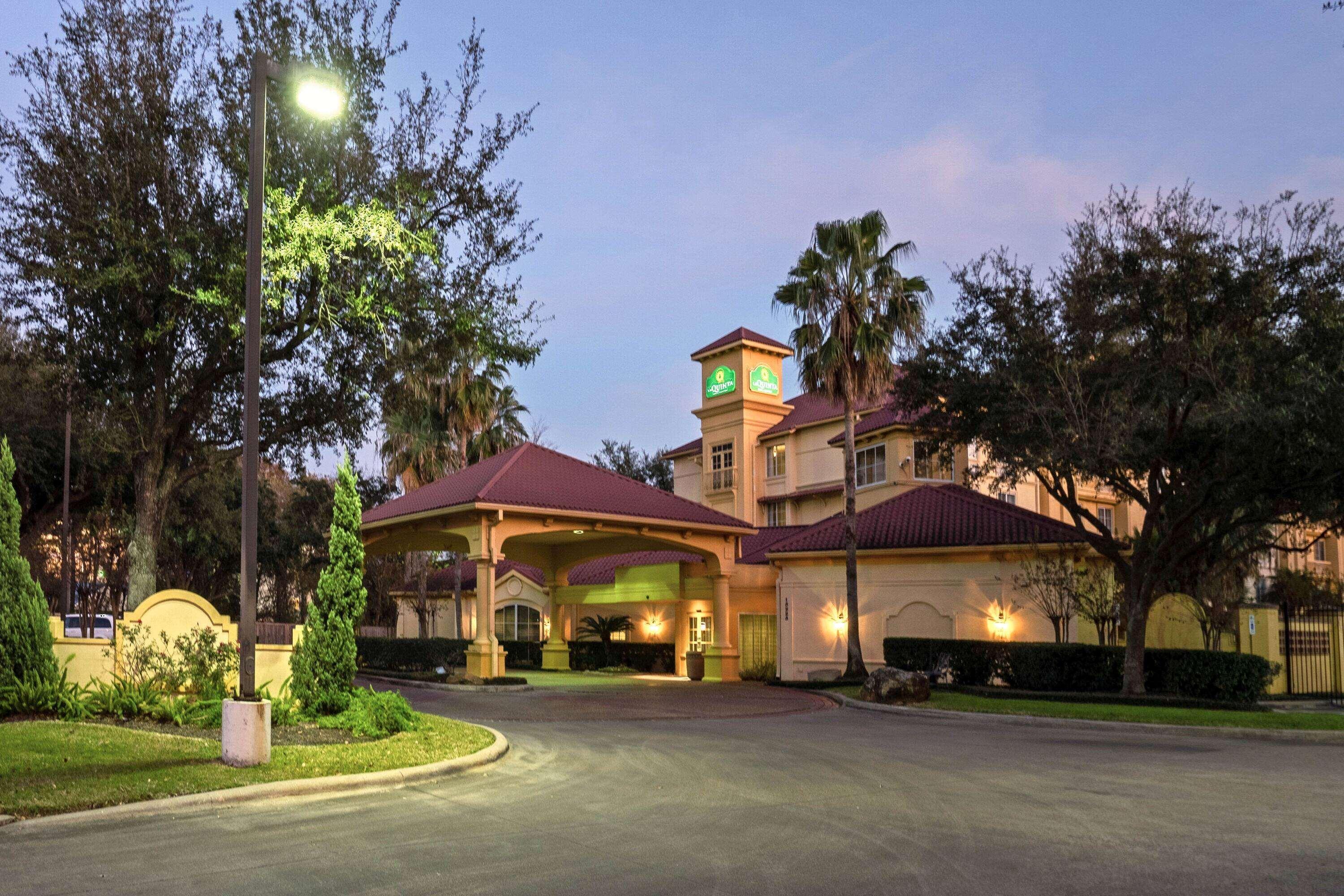 Отель La Quinta By Wyndham Houston West Park 10 Экстерьер фото